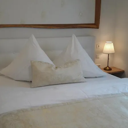 - Dillinger Schwabennest 4*