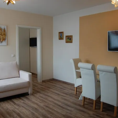 - Dillinger Schwabennest Aparthotel