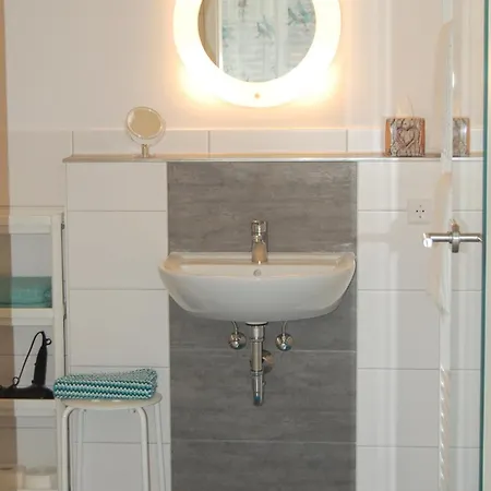 - Dillinger Schwabennest Aparthotel 2*